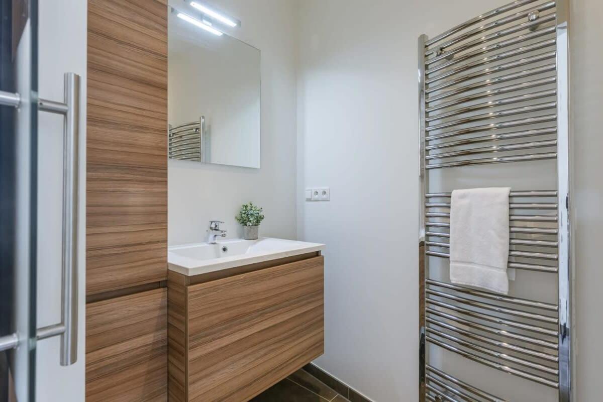 Pleasant Apartment Near The Center Of Gandawa Zewnętrze zdjęcie